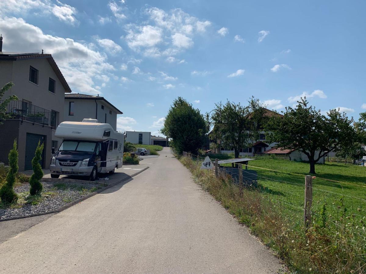 C&C Motorhome/Rv/Caravan/Van Park La Sonnaz Экстерьер фото